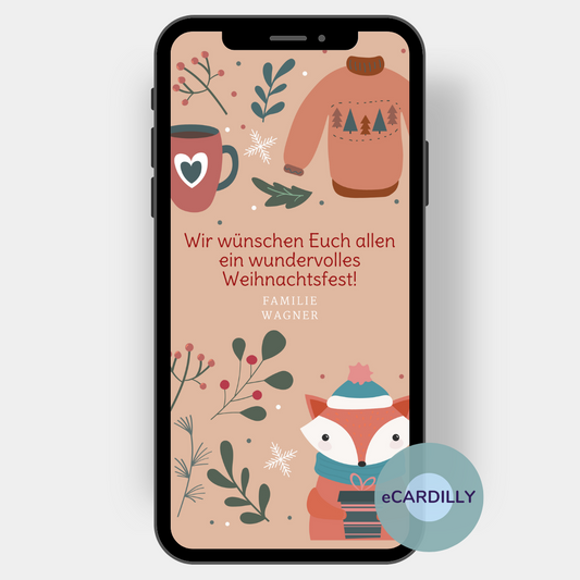 personalisierte Grußkarte mit Weihnachtsgrüßen. Hellbrauner Hintergrund mit einem Weihnachts-Pulli und einem kleinen Fuchs, der ein Geschenk in der Hand hält. Dazu Ilex- und Tannenzweige sowie ein paar zarte Eiskristalle.